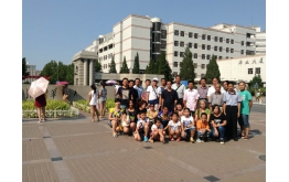 惠尔元老及家属在清华大学